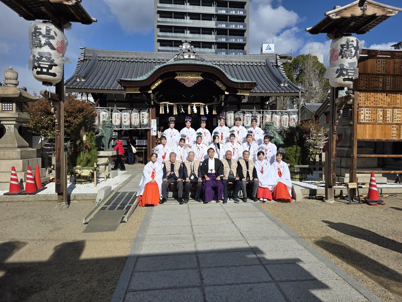 宝の市大祭の参拝風景